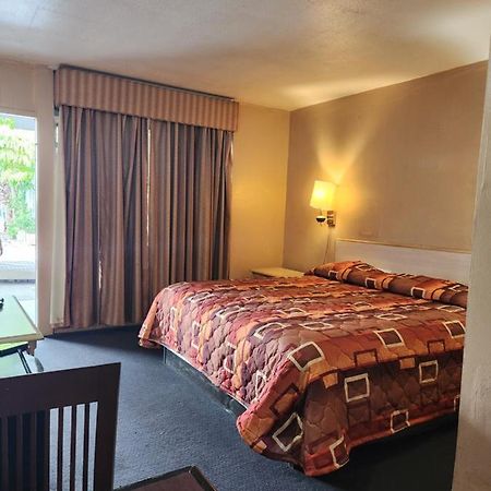 Econo Inn Clearwater Kültér fotó