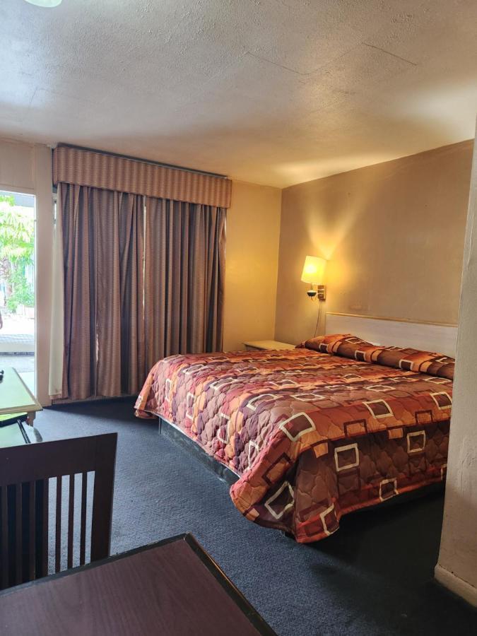 Econo Inn Clearwater Kültér fotó